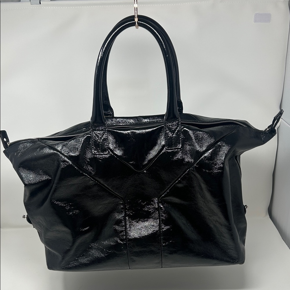 Yves Saint Laurent Medium Easy Y Bag